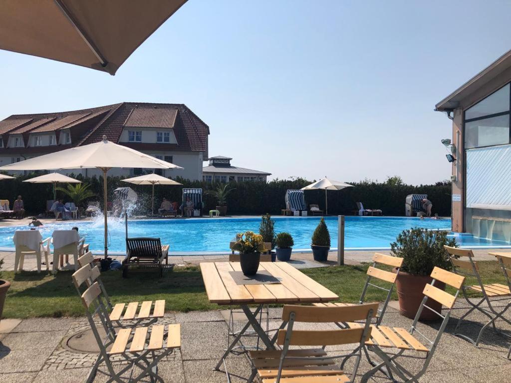 Ferienwohnung Anker6 Im Ferien-Resort Ruegen Sagard Buitenkant foto